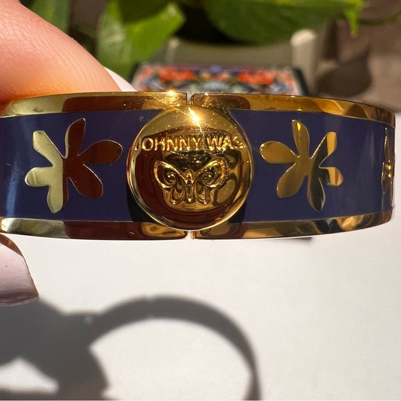 Johnny Was Garden Hinged Bracelet - Picture 4 of 11